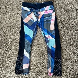 ATHLETA 597299 ELECTRIC GEO SONAR CAPRI PANT size xs